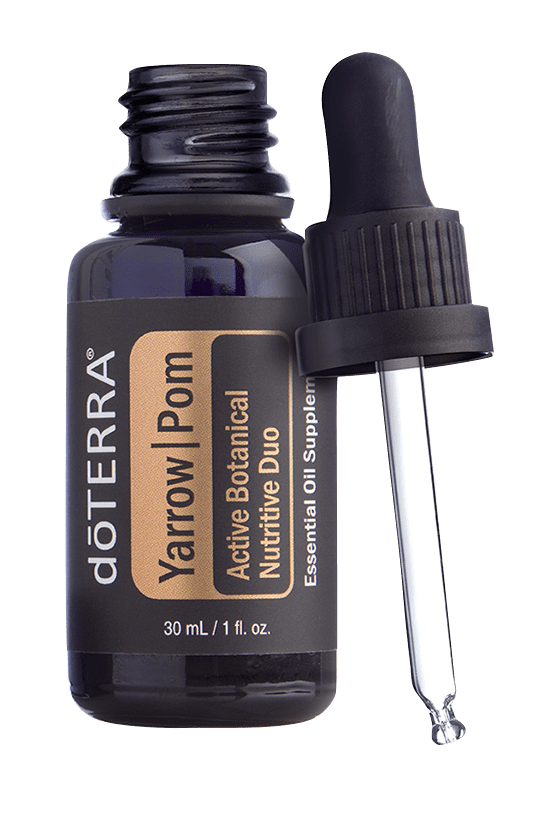 Botella de aceite esencial Yarrow Pom doTERRA 5ml con tono azul profundo